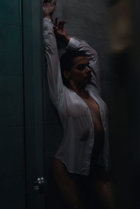 Anna Mukydza porn actress gallery