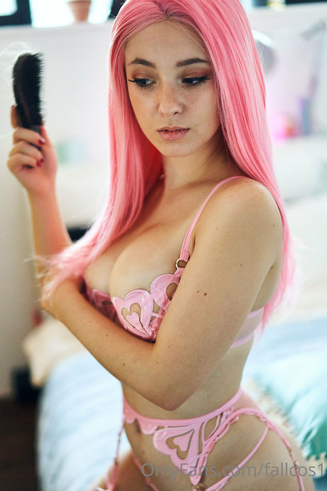 FallCosplay art actress pictures