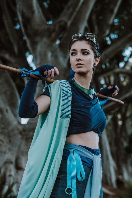 FallCosplay art actress pics