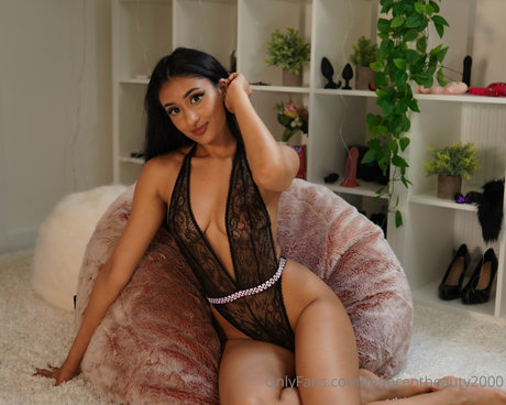 Kayla Kapoor star pretty photo