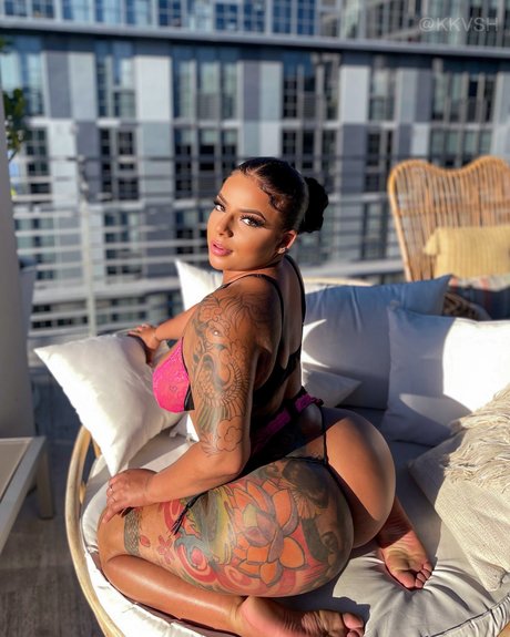 KKVSH model nice galleries