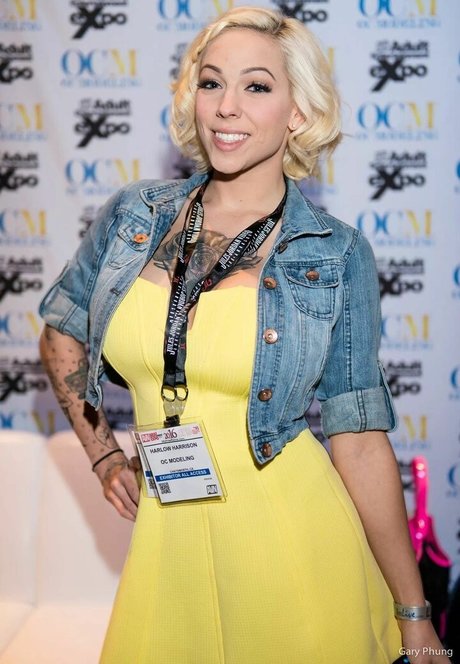 Harlow Harrison model sexy pic