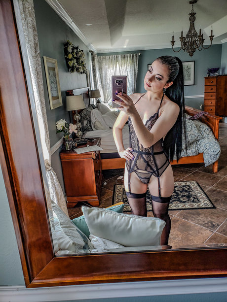 Karrigan Taylor high quality actress archive