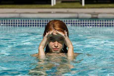 Zoey Luna star galleries