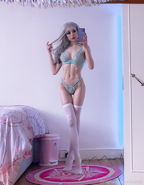 female midget onlyfans sexy xxx pictures