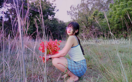 mintra4444 erotic model archive