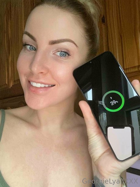 Georgie Lyall free model images