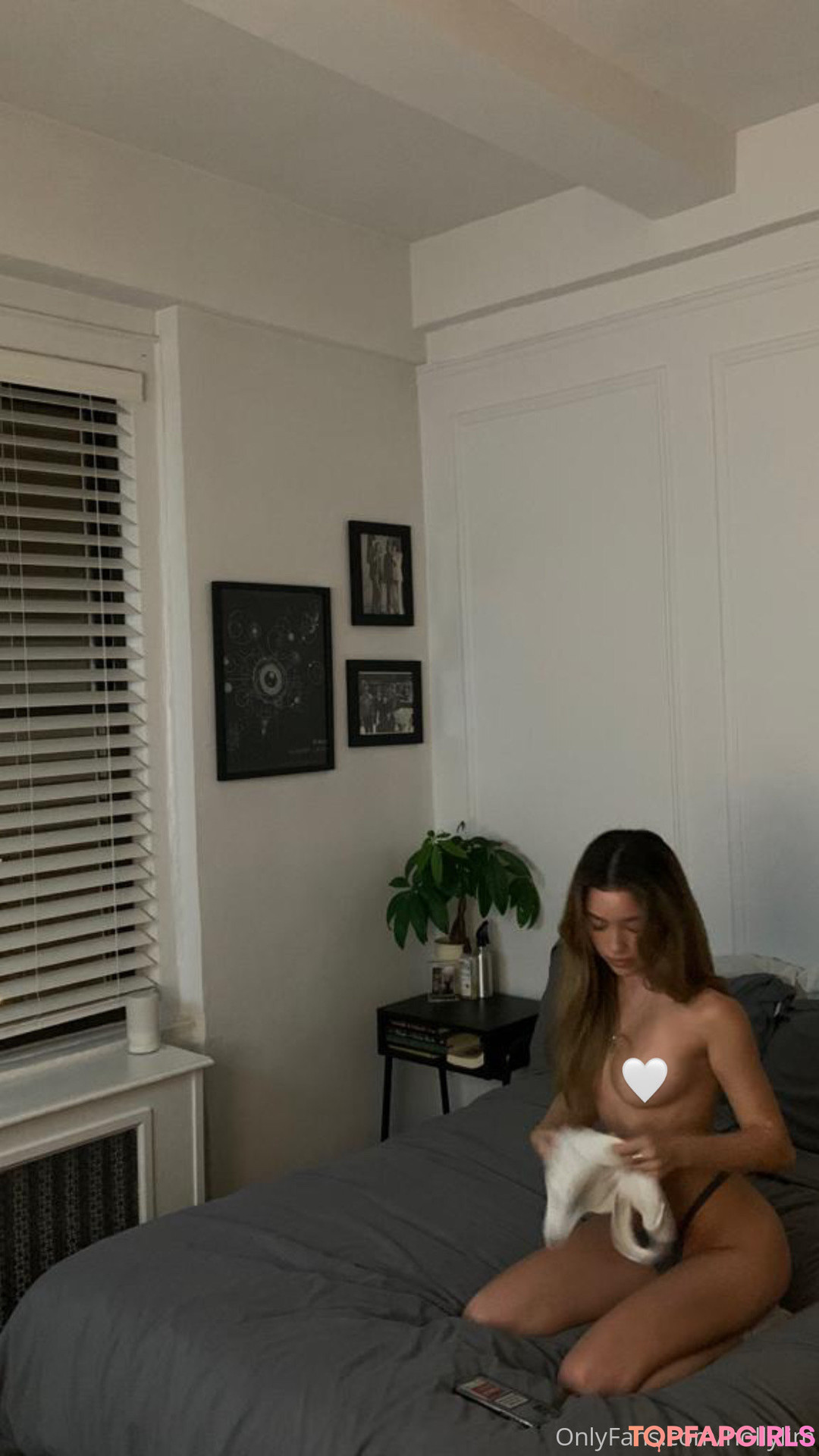 Holly Lim beautiful pornstar images