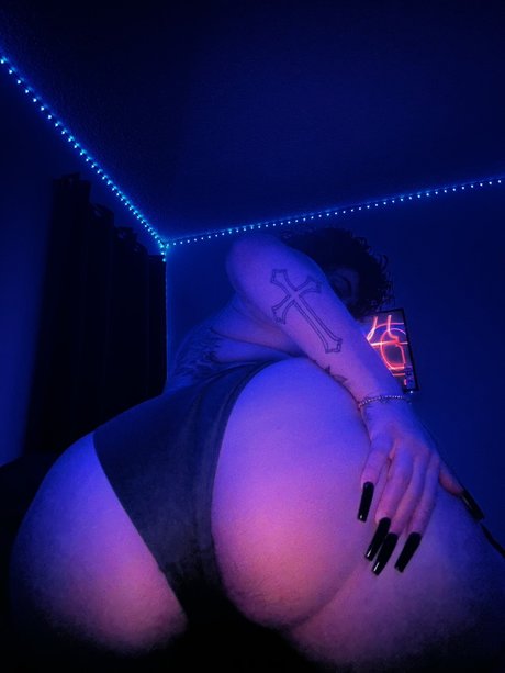 Bloodwrist nudes actress picture