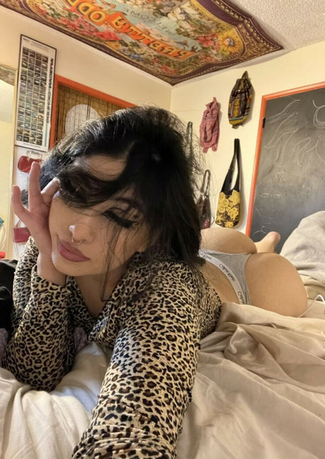 vindigoo model naked photos