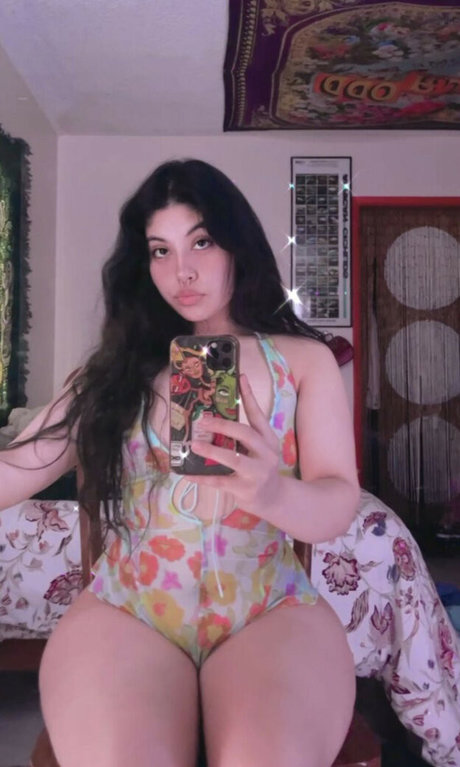 vindigoo sexy actress images