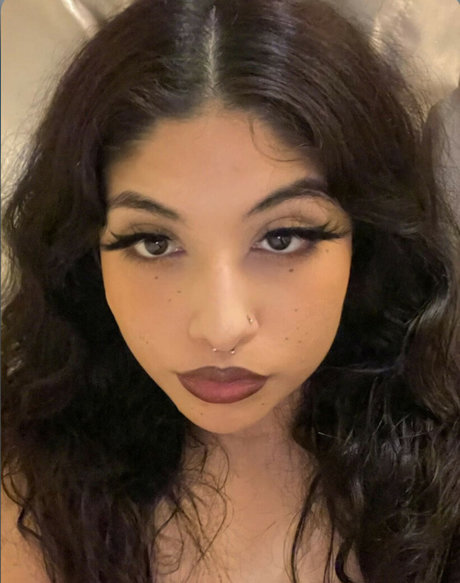 vindigoo model top photos