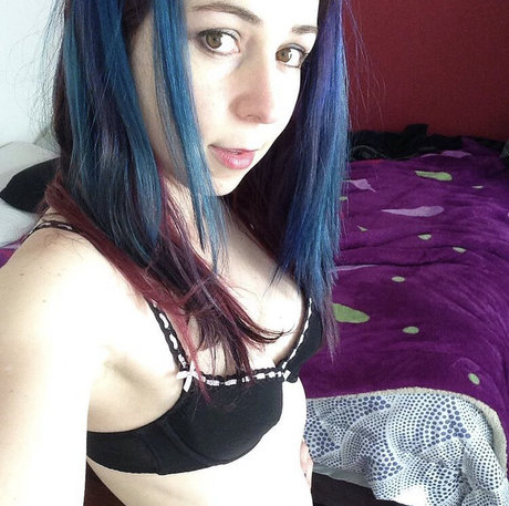 Litzia Moon pornstar adult images