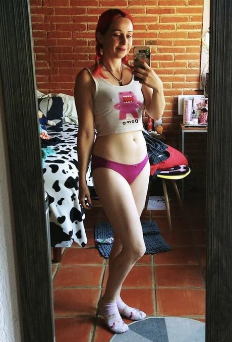 Litzia Moon erotic actress picture