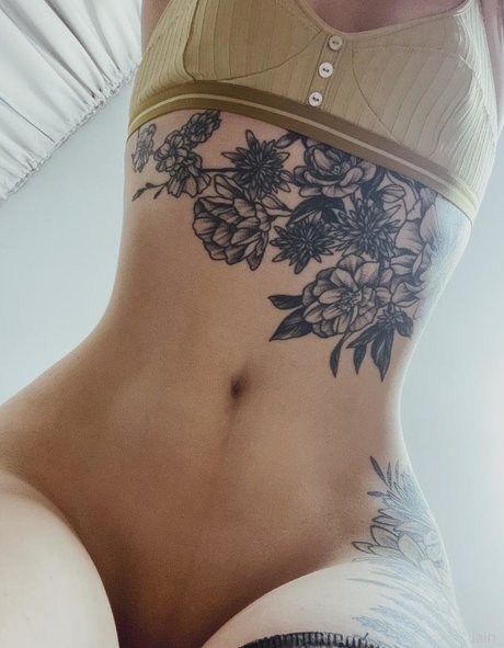 es lain pornstar nice photo