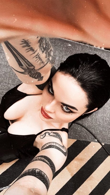 Zusje free pornstar photos