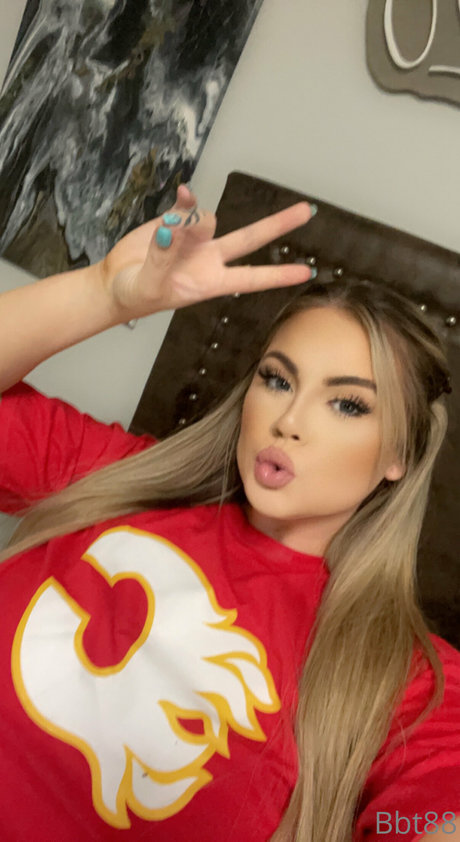 mirror selfie onlyfans sexy nude photos