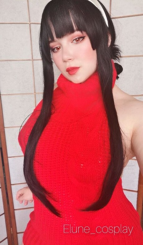 Elune Cosplay hot actress image