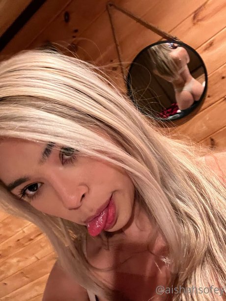 Aishah Sofey star adult pic