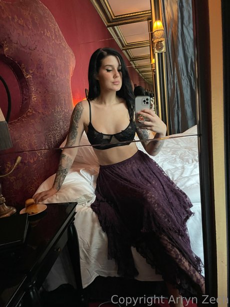 Arryn Zech free pornstar image