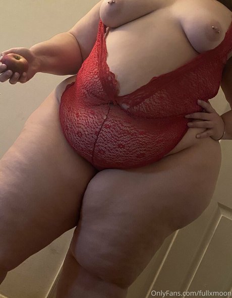 fullxmoon model naked pics