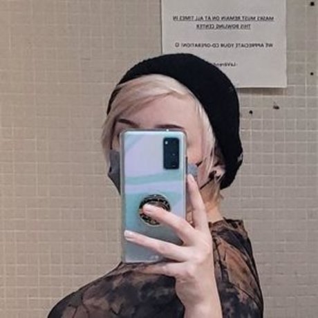 Midnight Vulpi Profile pic