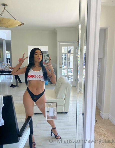 Avery black art pornstar pic