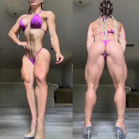 Sunny Andrews hot model picture