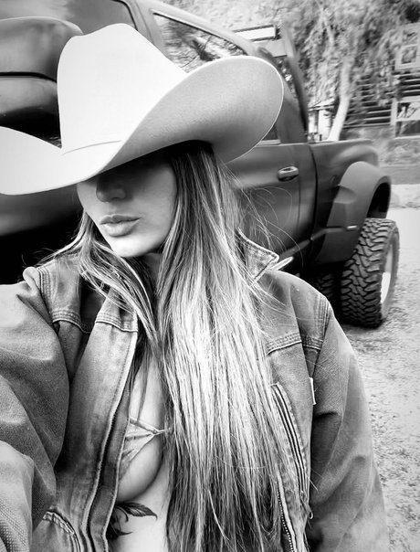 Skylyn Beaty porn actress image