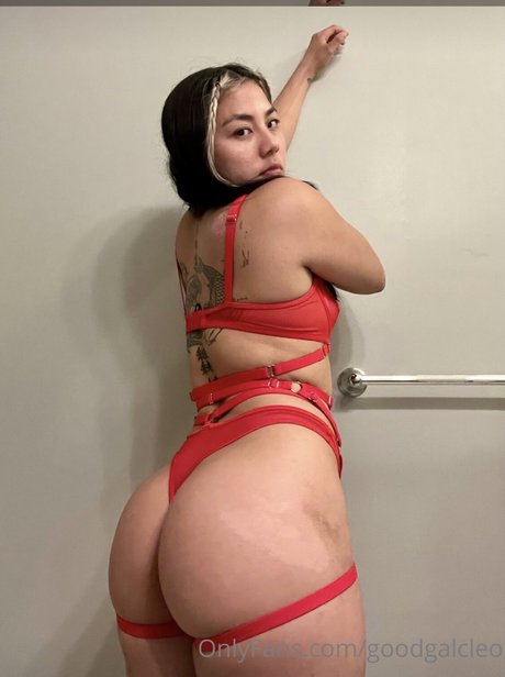 Badgalcascas xxx model photo