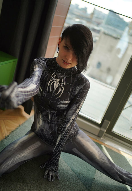 Little Emo Kitten hot star pictures