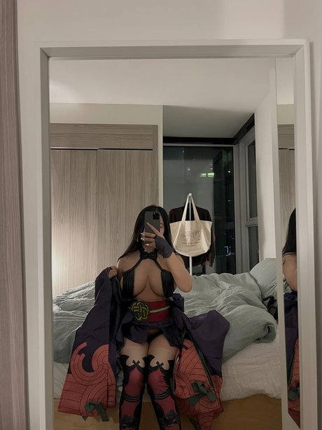 Yeonaxo model picture