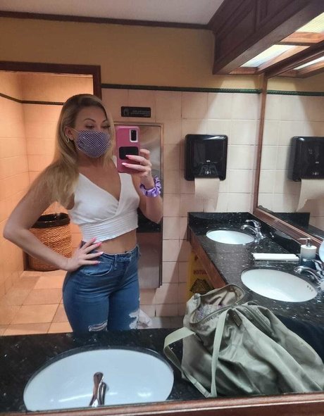 tallgirl onlyfans sex image