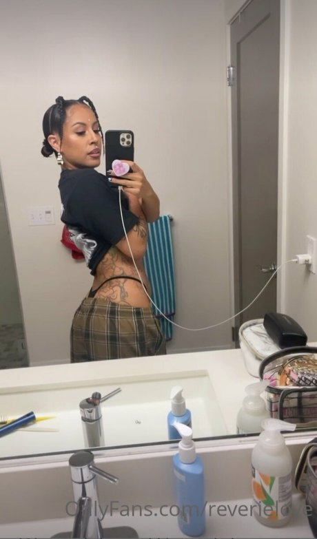 Reverie love nude pornstar img