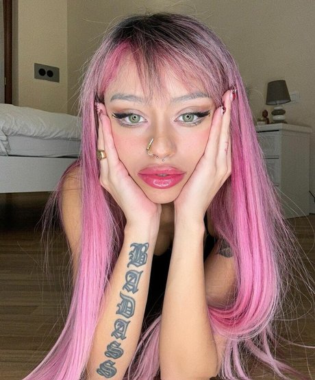 Christina Bertevello erotic pornstar image