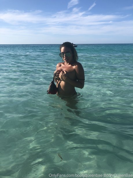 Araqueenbae pretty model image