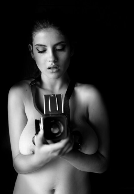 Judit Guerra model naked images