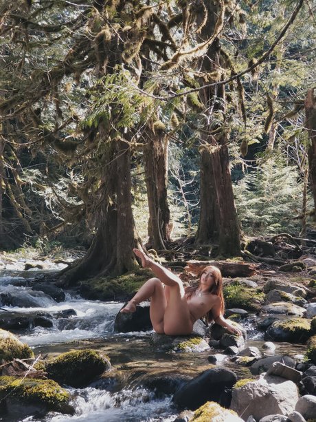 Mars Noire nudes star photos