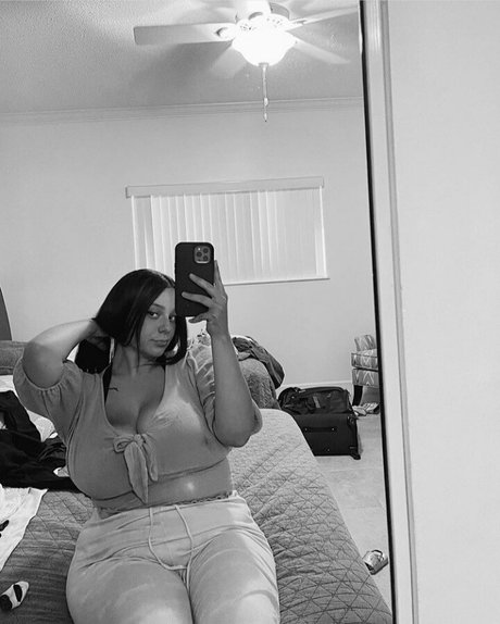 xoangel444 hot model image