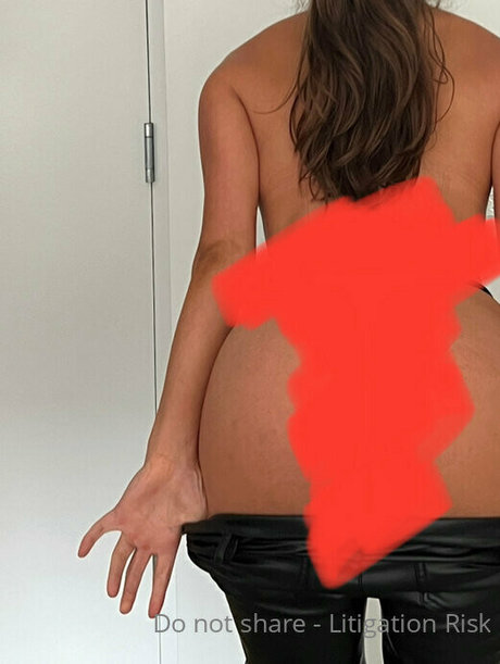 Yana Demeester pretty pornstar images