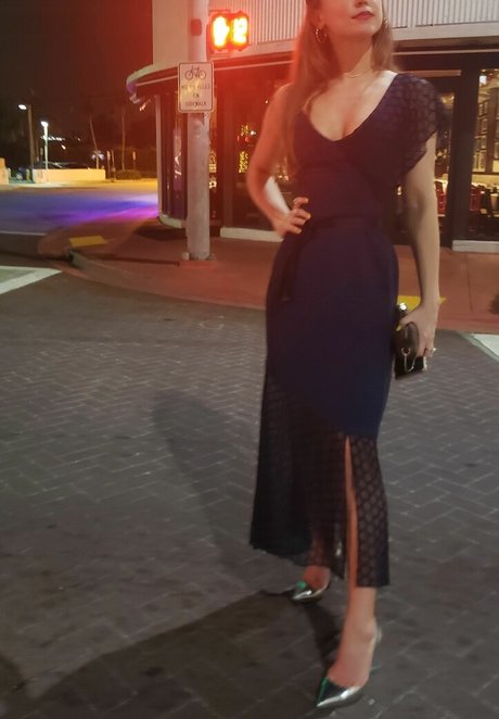 MissionIceCream model beautiful image