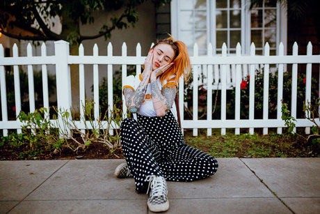 Alysha Nett art actress photos