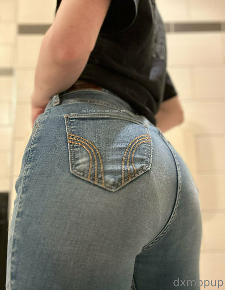 dxmbpup porn model pic