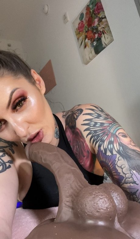 OftenElle nude star archive