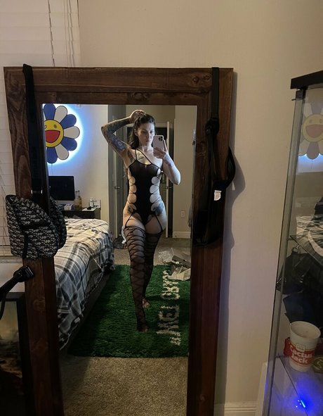 OftenElle erotic model images