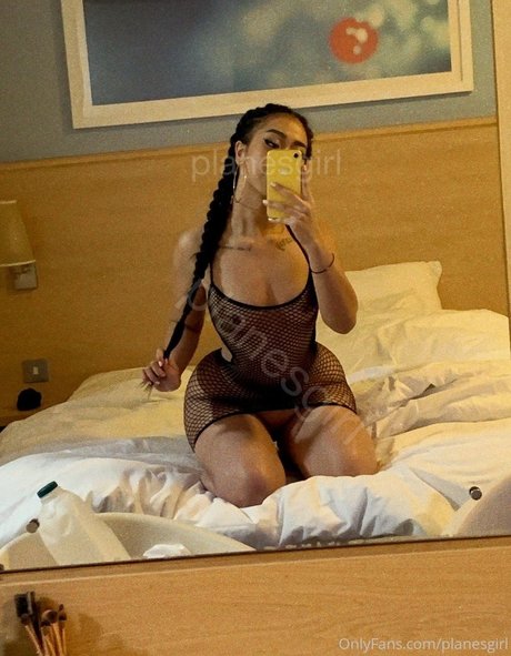 planesgirl hot actress pics