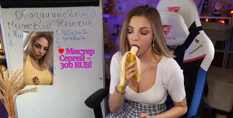 wax onlyfans hot image