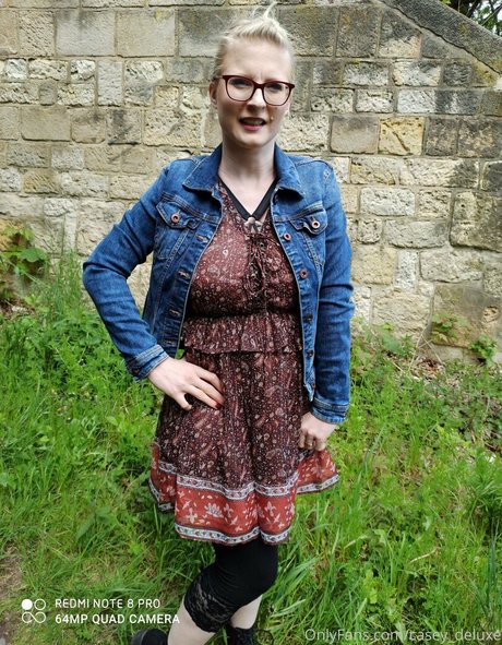 Casey Deluxe high quality actress pictures