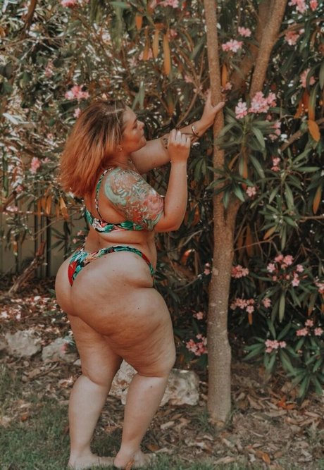 Tallulah Moon_ best pornstar img