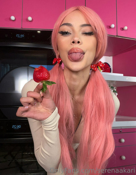 serenaakari pornstar pretty pic